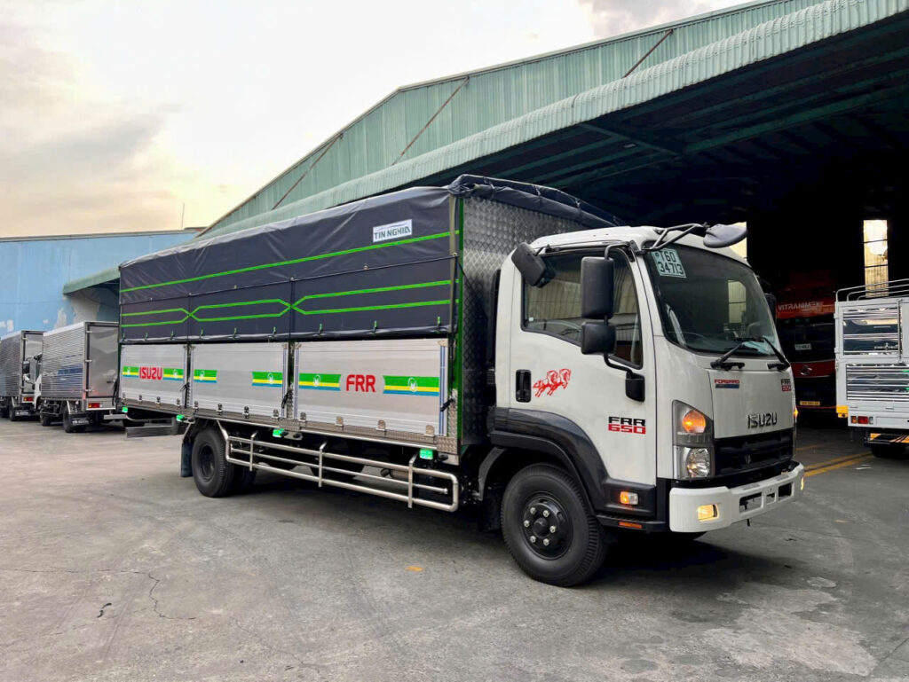 Review Isuzu FVM / FVZ / FVR
